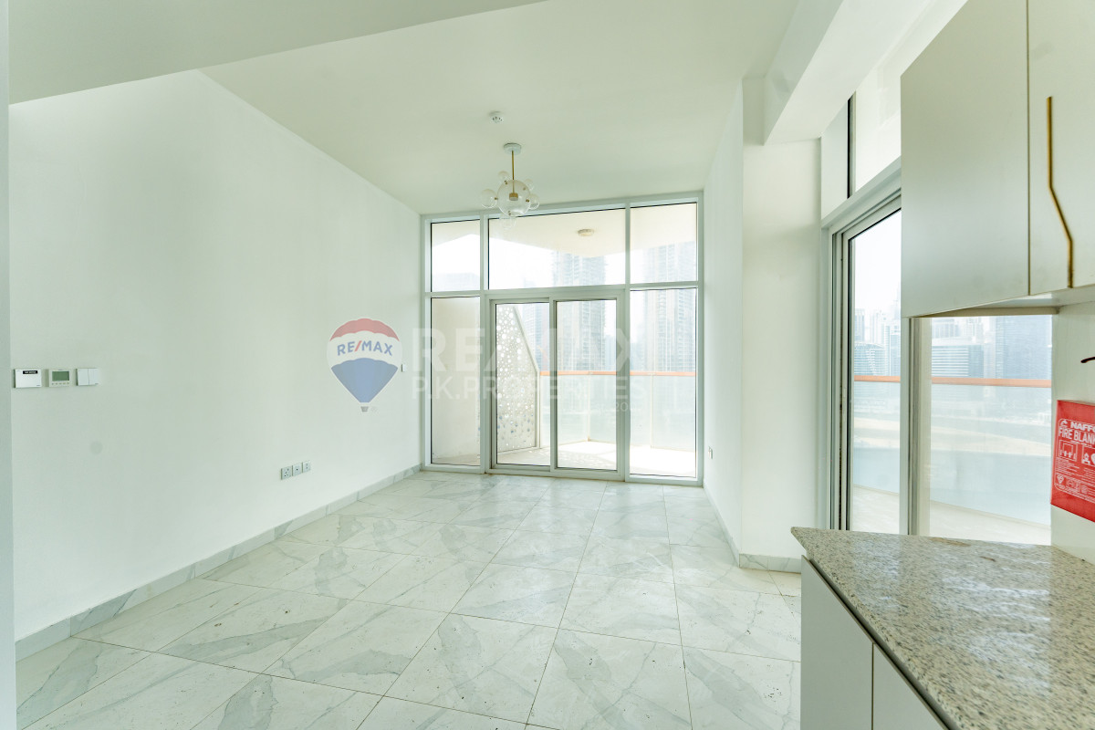 Full Burj and Canal View | 2 Parking Covered, Millennium Binghatti Residences, Business Bay, Dubai