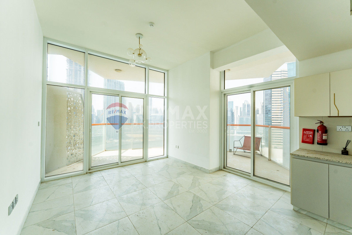 Full Burj and Canal View | 2 Parking Covered, Millennium Binghatti Residences, Business Bay, Dubai