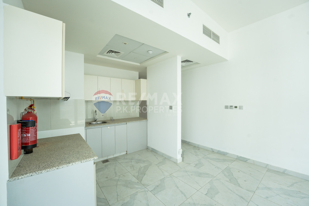 Full Burj and Canal View | 2 Parking Covered, Millennium Binghatti Residences, Business Bay, Dubai