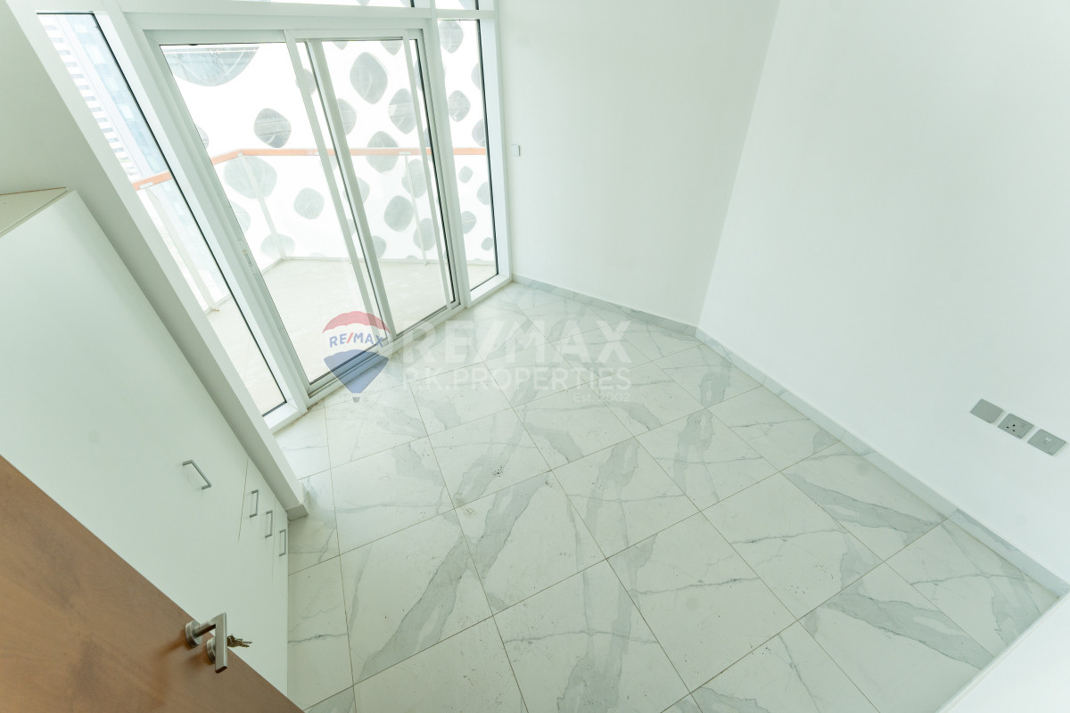 Full Burj and Canal View | 2 Parking Covered, Millennium Binghatti Residences, Business Bay, Dubai