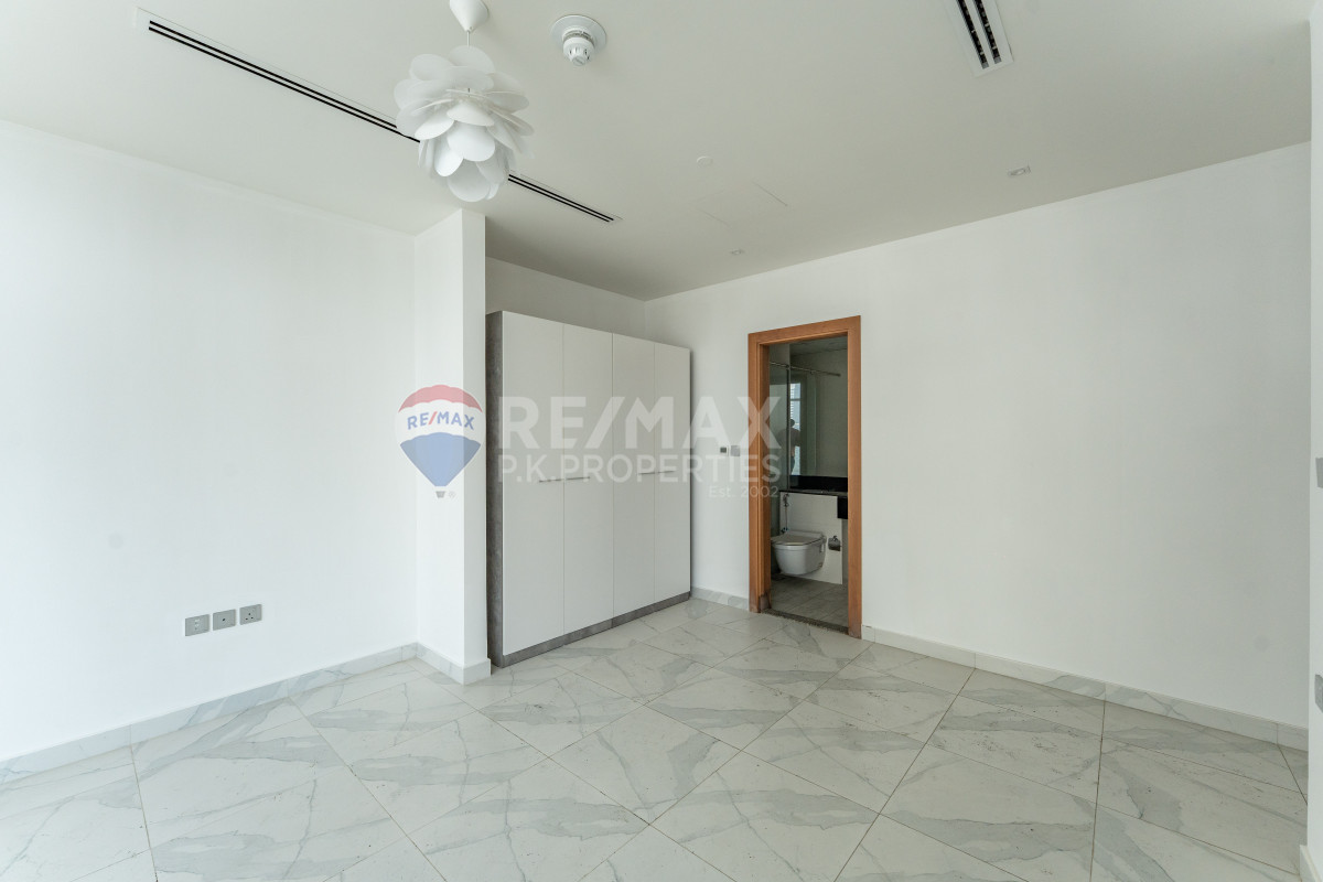 Full Burj and Canal View | 2 Parking Covered, Millennium Binghatti Residences, Business Bay, Dubai