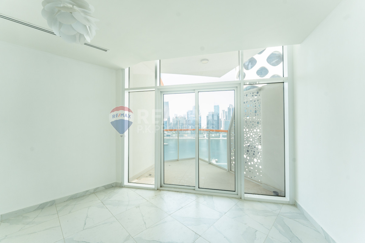 Full Burj and Canal View | 2 Parking Covered, Millennium Binghatti Residences, Business Bay, Dubai