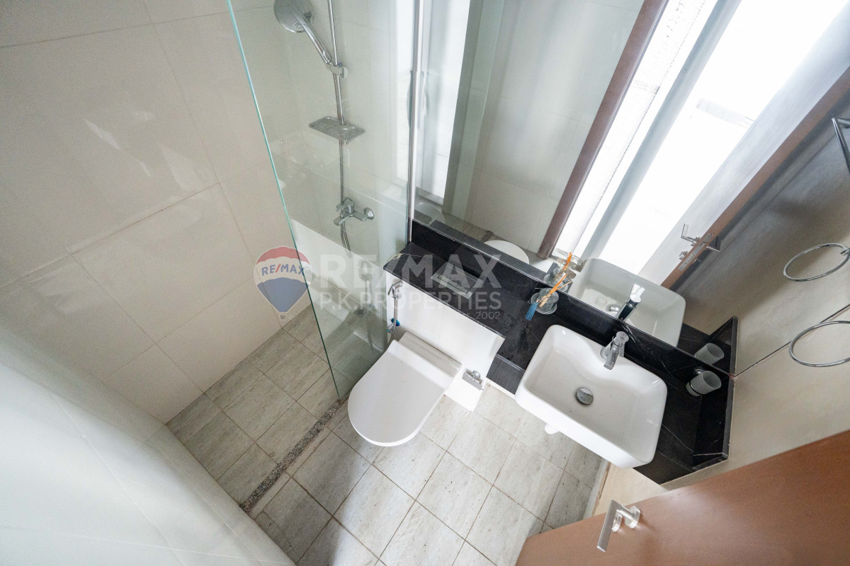 Full Burj and Canal View | 2 Parking Covered, Millennium Binghatti Residences, Business Bay, Dubai