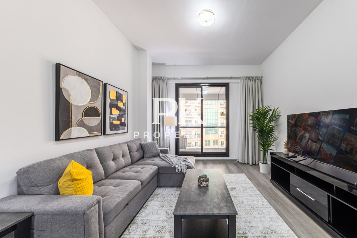 Vacant | Largest Type | Amazing Location - Escan Tower, Dubai Marina, Dubai